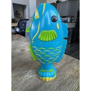 Carnival Cruise Ship Tropical Fish Cup Plastic Blue Green Novelty Sipper Cup
